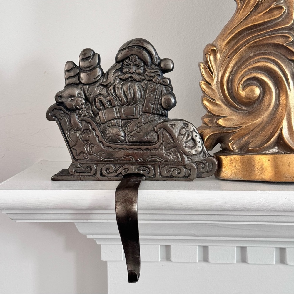 Grandeur Noel Cast Iron |Christmas Stocking Holder Santa in his sleigh 7"x6"